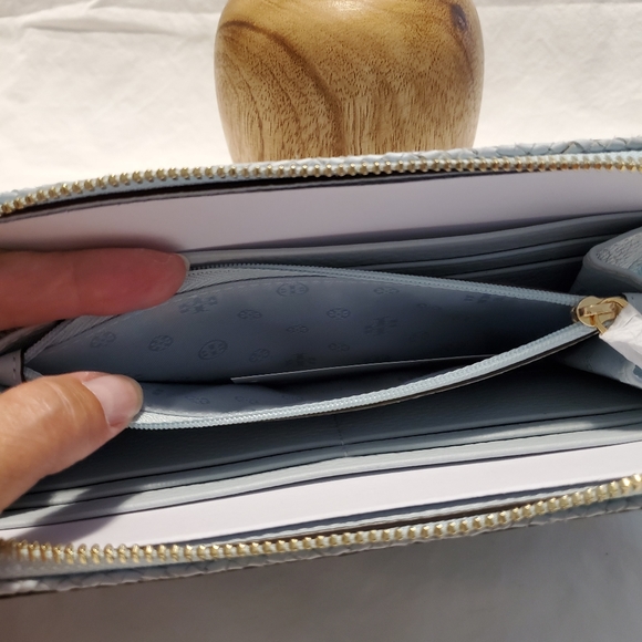 Tory Burch Wallet - Picture 7 of 7